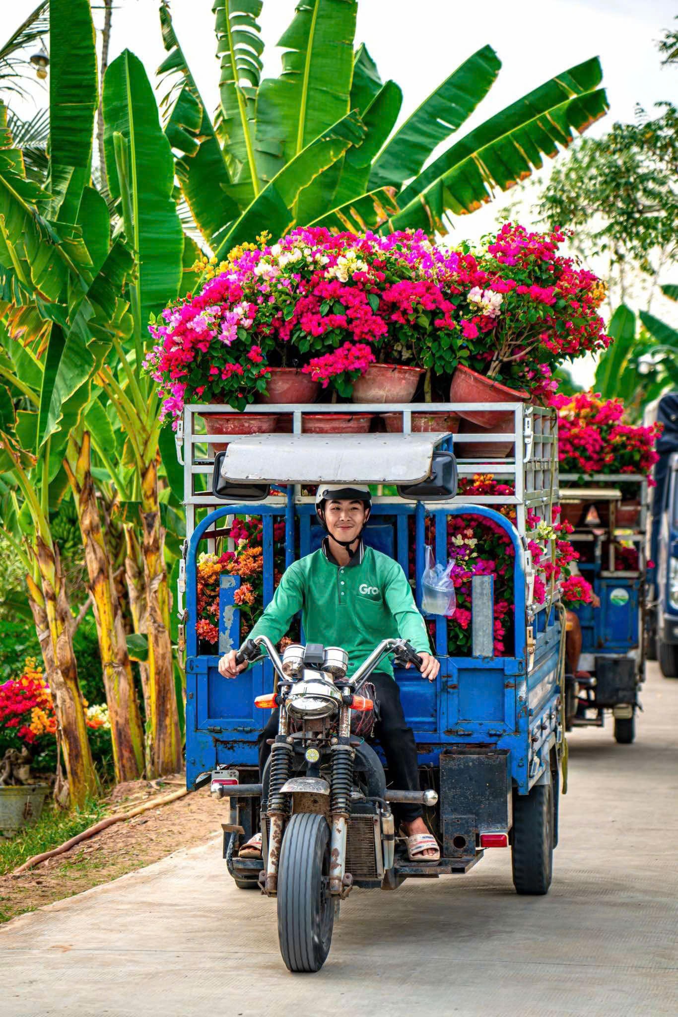 Người miền Tây 'chở Tết' về TP.HCM - 11