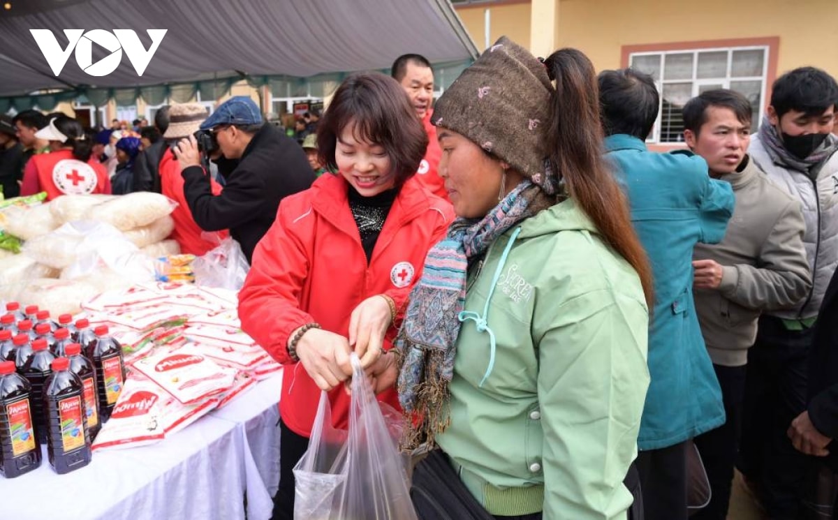 xuan am noi bien cuong lao cai hinh anh 2