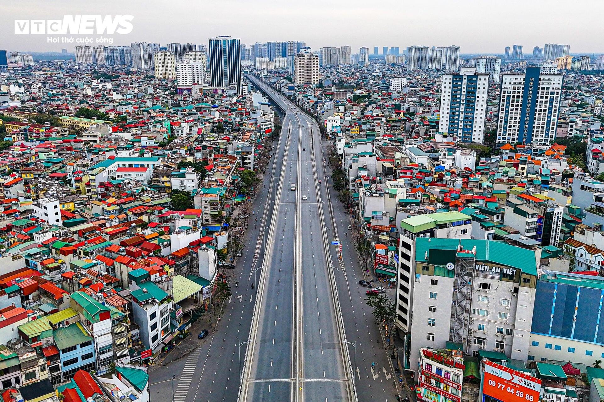 Hà Nội vắng lặng, yên bình trong sáng mùng 1 Tết - 2