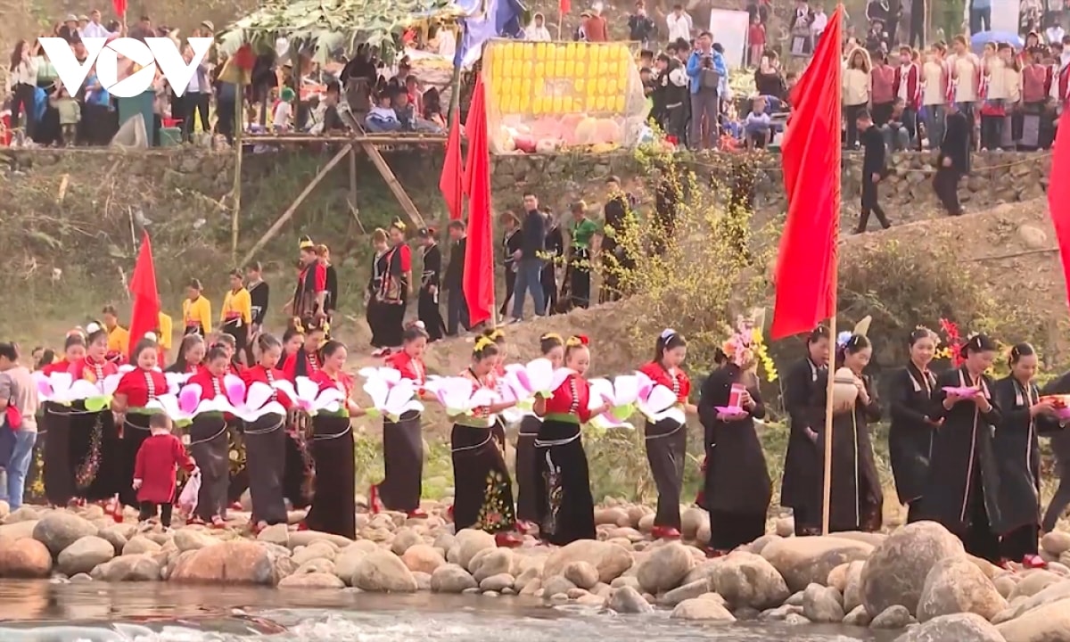trải nghiệm văn hóa, lễ hội đầu năm thu hút khách đến lai châu hình ảnh 4 trai nghiem van hoa, le hoi dau nam thu hut khach den lai chau hinh anh 4