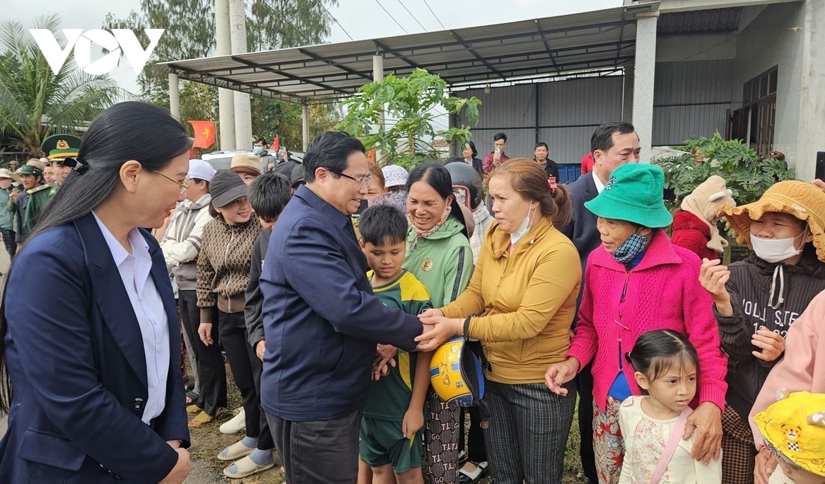 thủ tướng kiểm tra một số dự án giao thông trọng điểm tại quảng ngãi hình ảnh 2 thu tuong kiem tra mot so du an giao thong trong diem tai quang ngai hinh anh 2