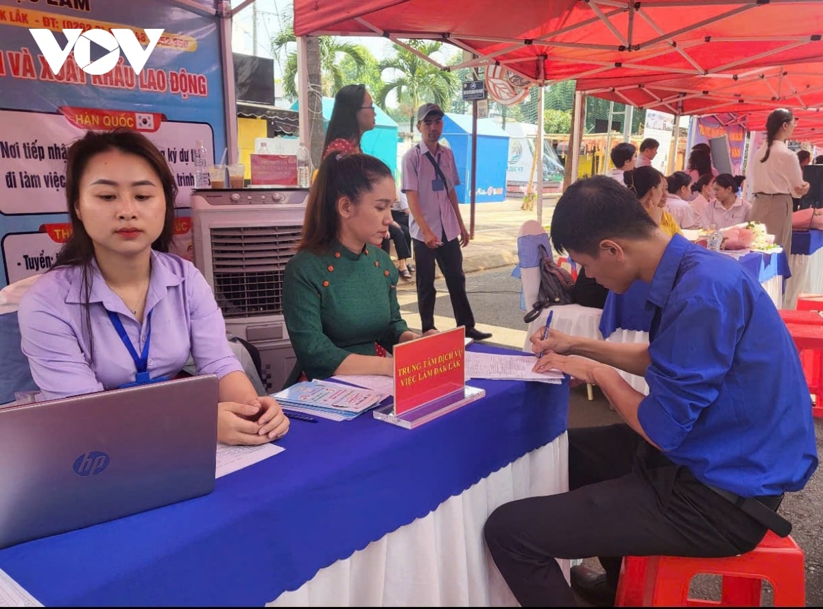 Dak lak tang gap ruoi so nguoi di xuat khau lao dong so voi nam 2024 hinh anh 2