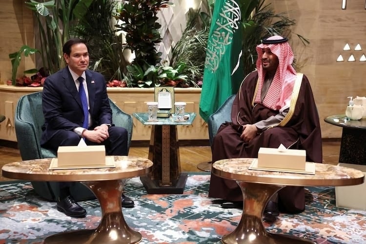 Ngoại trưởng Mỹ Marco Rubio (trái) gặp Thủ tướng Ả Rập Xê-út Mohammed bin Salman (phải). (Ảnh: Reuters)