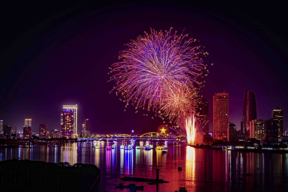 hé lộ 10 đội tham gia lễ hội pháo hoa quốc tế Đà nẵng 2025 hình ảnh 2 he lo 10 doi tham gia le hoi phao hoa quoc te Da nang 2025 hinh anh 2