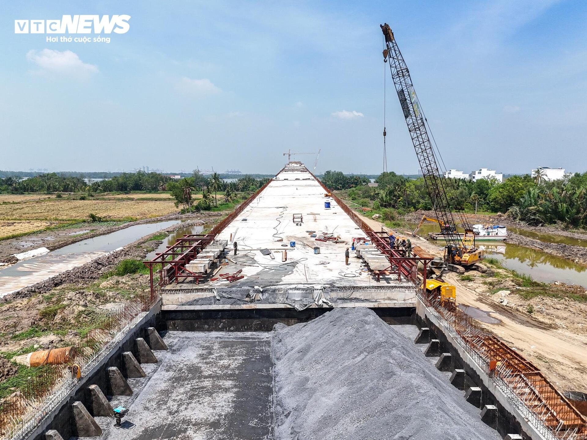 Ngắm cầu lớn nhất Vành đai 3 nối TP.HCM với Đồng Nai trước ngày hợp long - 8