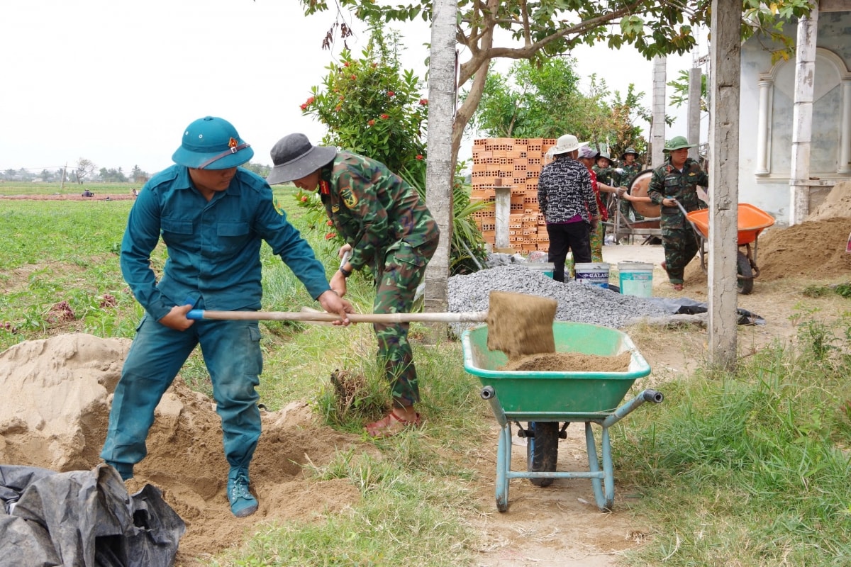 bo doi soc trang chung tay xoa nha tam, nha dot nat hinh anh 3