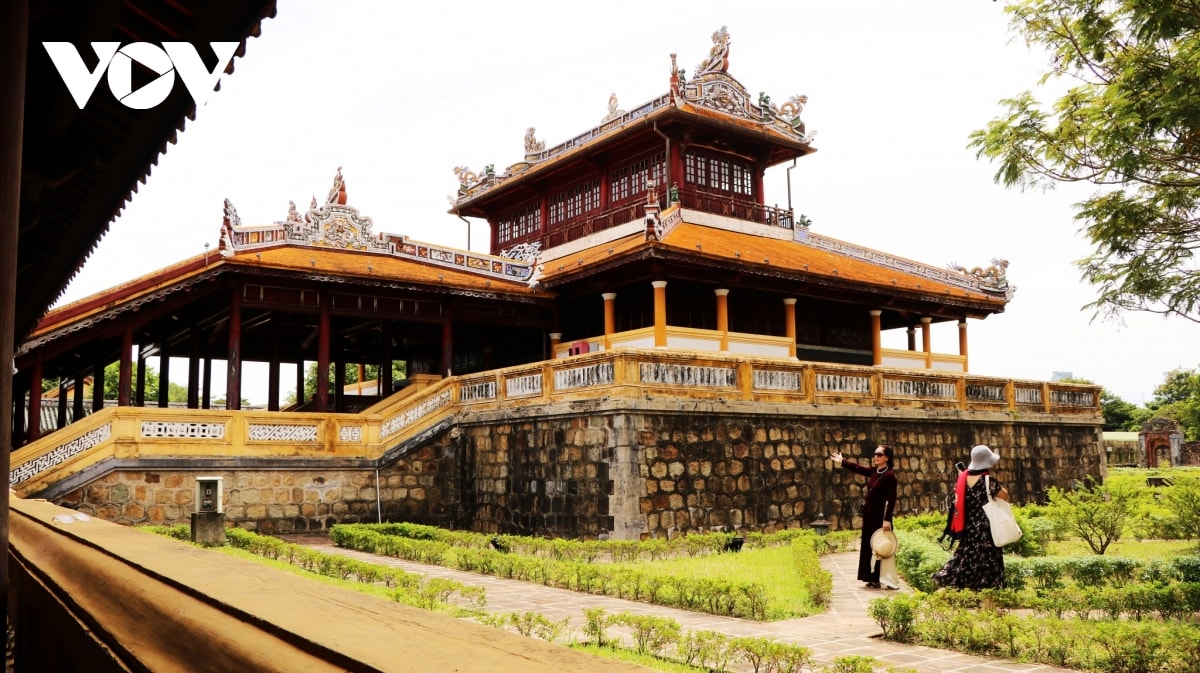 thu hút du khách đến thành phố di sản huế hình ảnh 3 thu hut du khach den thanh pho di san hue hinh anh 3