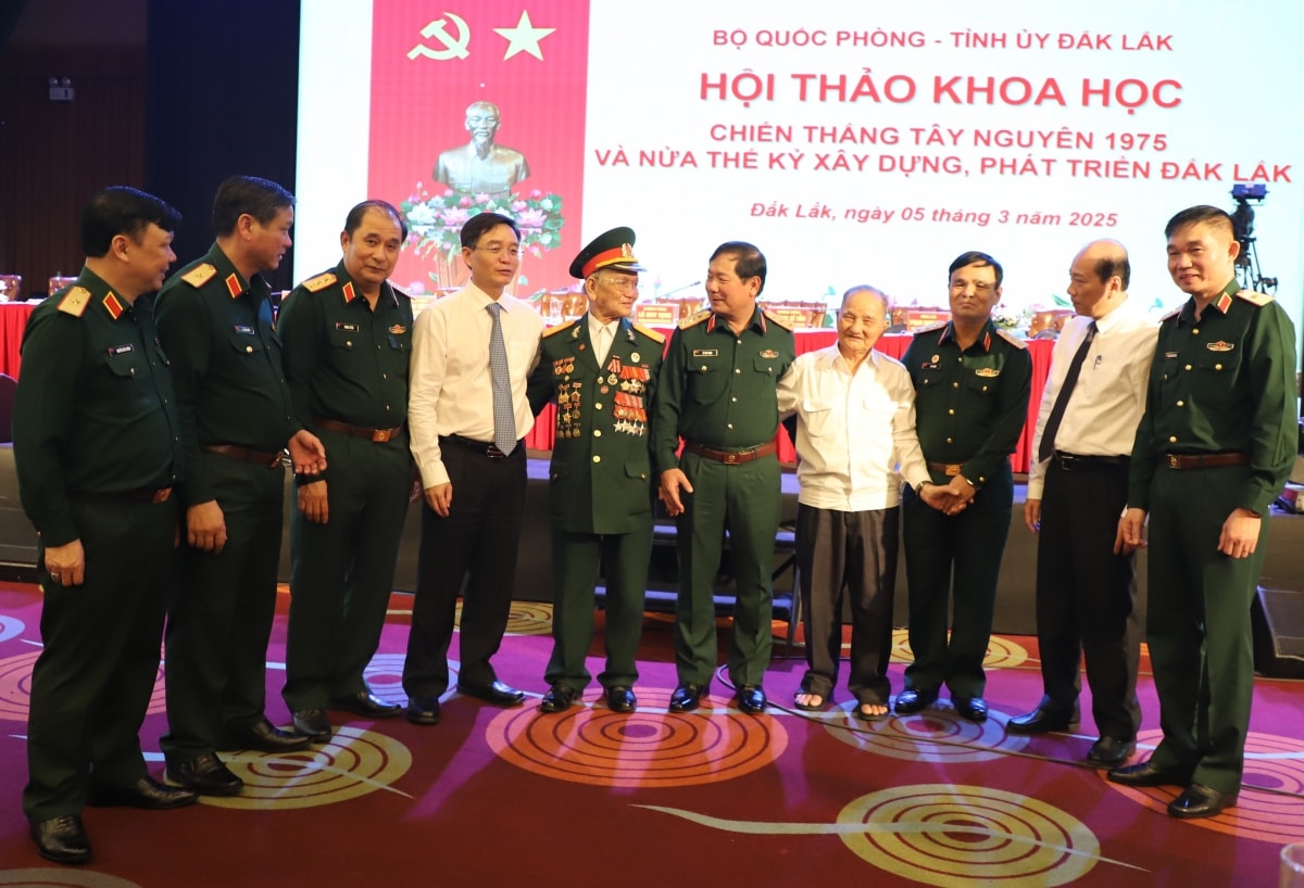 hội thảo khoa học 50 năm chiến thắng tây nguyên với nhiều góc nhìn mới hình ảnh 3 hoi thao khoa hoc 50 nam chien thang tay nguyen voi nhieu goc nhin moi hinh anh 3