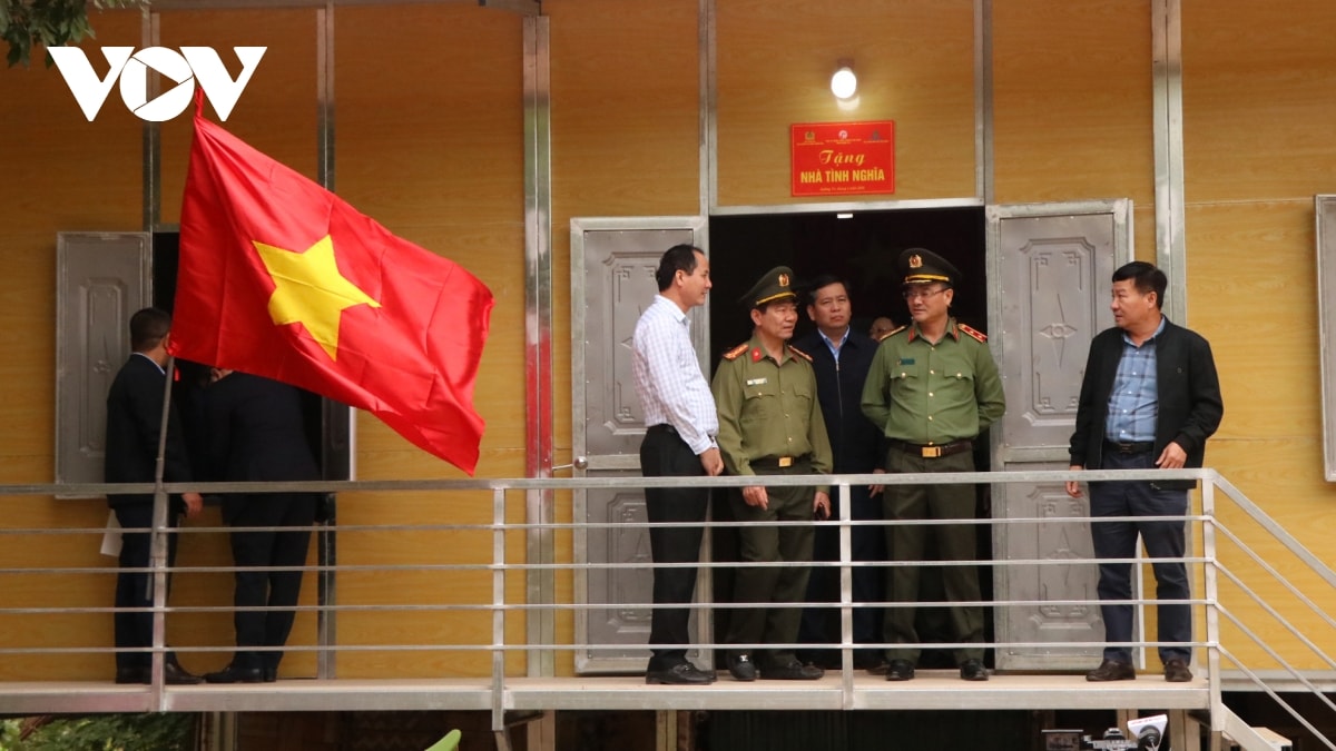 lan tỏa niềm vui từ những ngôi nhà mới cho bà con nghèo vùng cao tỉnh quảng trị hình ảnh 3 lan toa niem vui tu nhung ngoi nha moi cho ba con ngheo vung cao tinh quang tri hinh anh 3