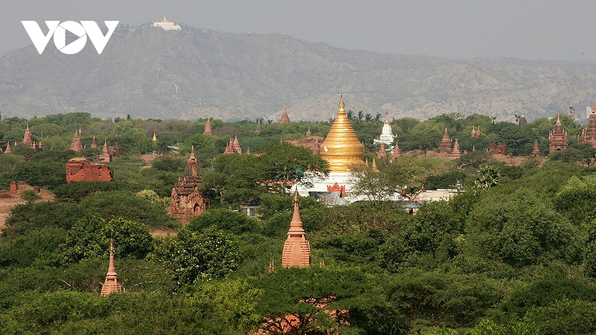 ngam ve dep cua nhung ngoi den nghin tuoi truoc con dong dat lich su o myanmar hinh anh 9