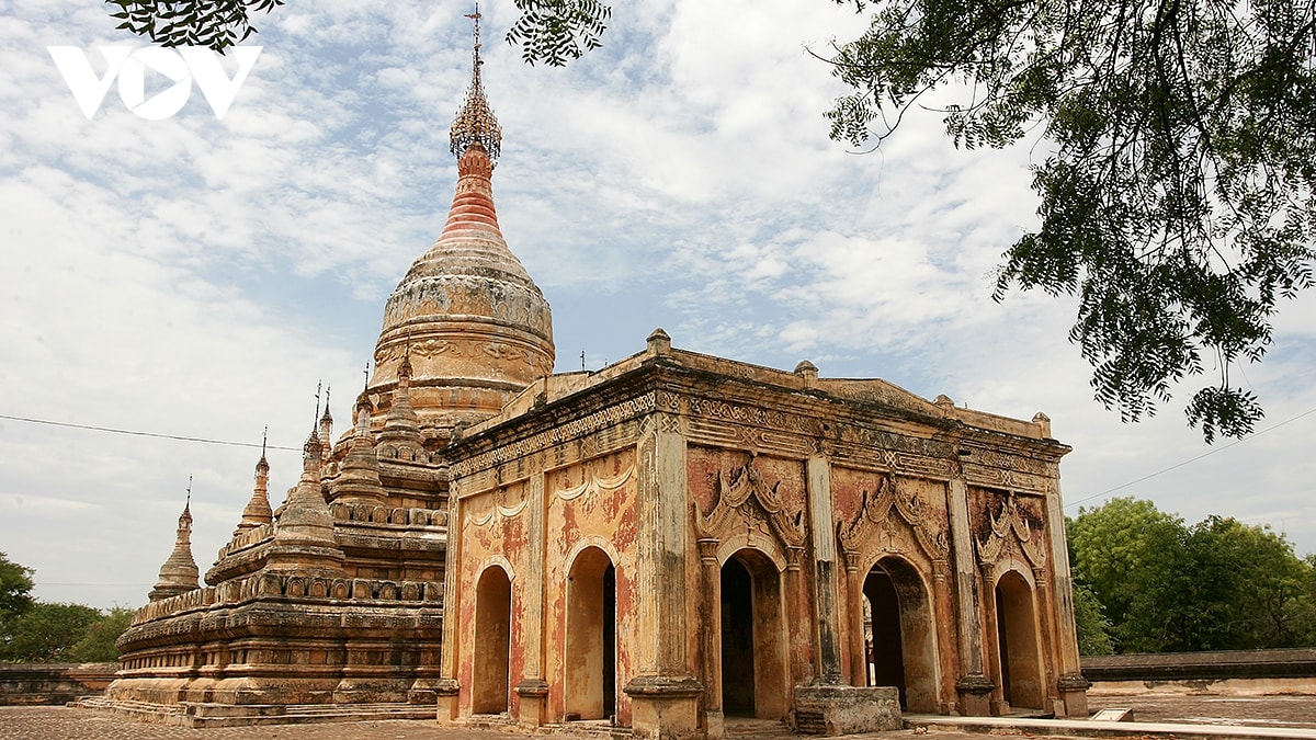ngam ve dep cua nhung ngoi den nghin tuoi truoc con dong dat lich su o myanmar hinh anh 13