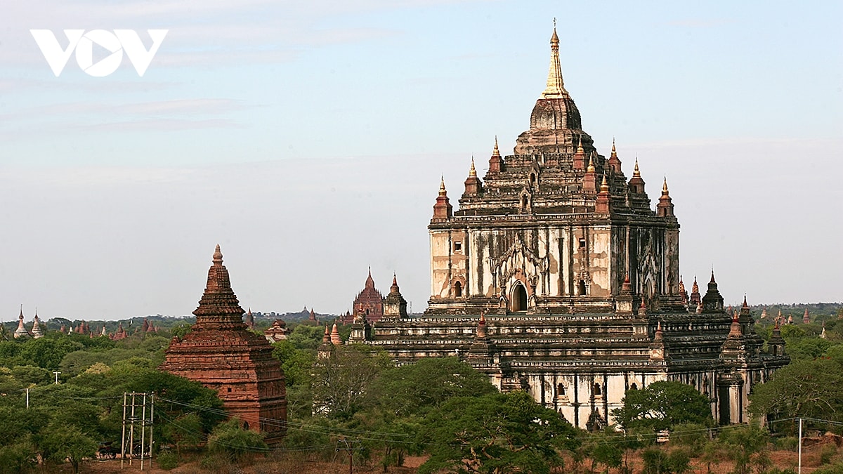ngam ve dep cua nhung ngoi den nghin tuoi truoc con dong dat lich su o myanmar hinh anh 5