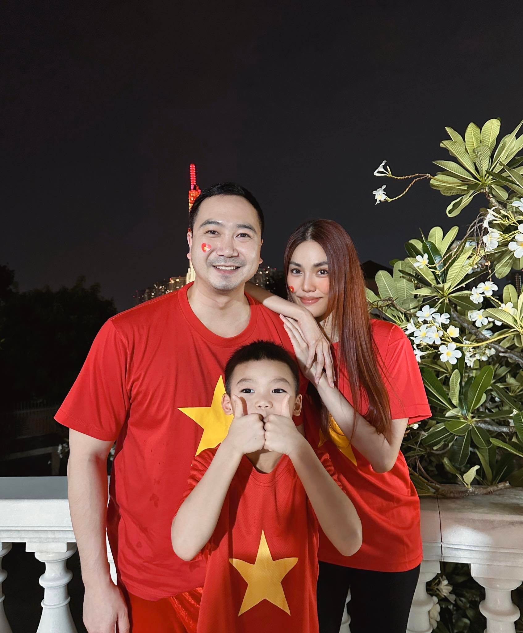 Sao Việt 2/5: Vợ chồng Trấn Thành đi 'hâm nóng', Bằng Kiều mừng sinh nhật mẹ - 8