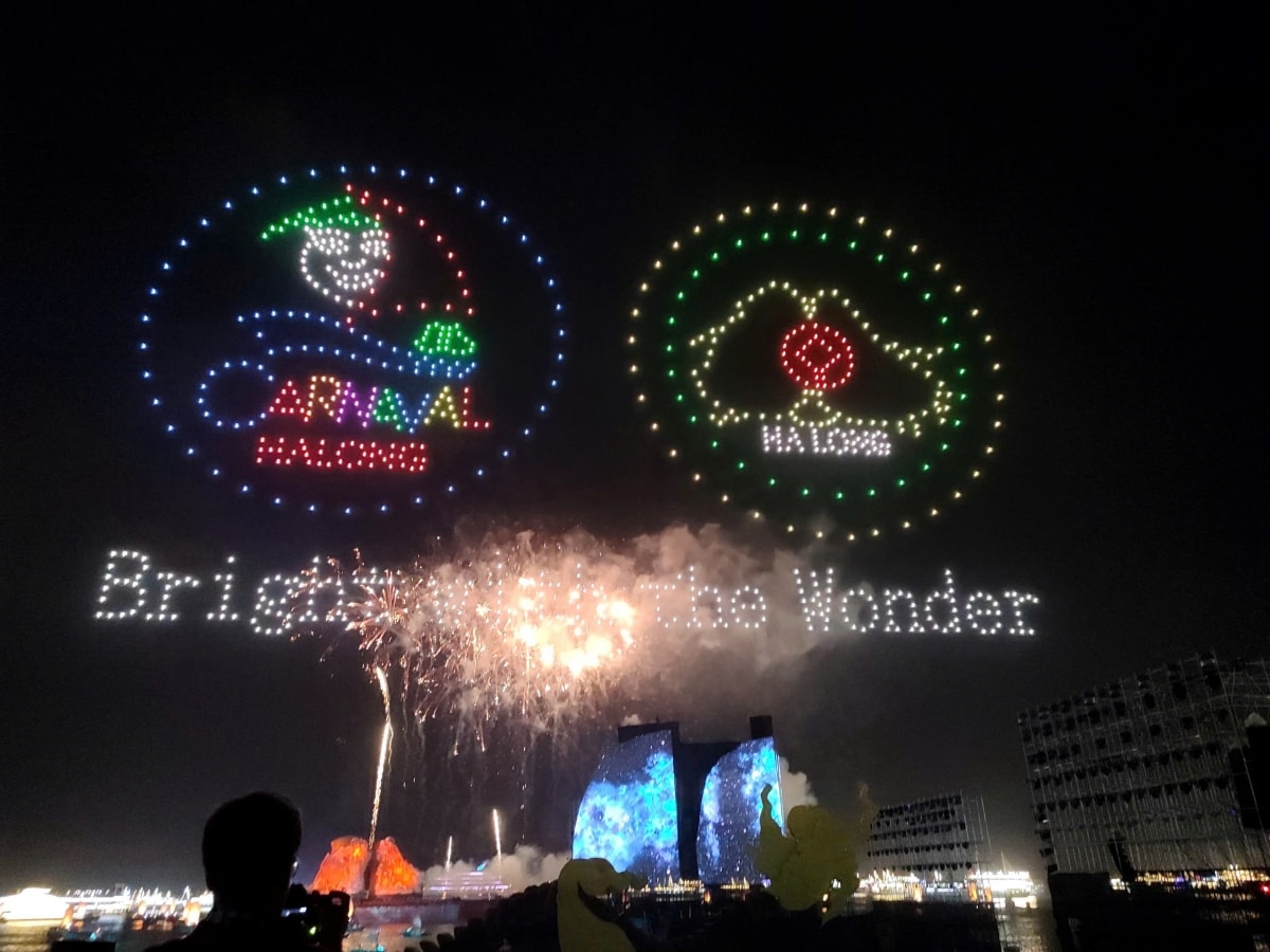 carnaval hạ long kết nối di sản, tiên phong tỏa sáng hình ảnh 4 carnaval ha long ket noi di san, tien phong toa sang hinh anh 4