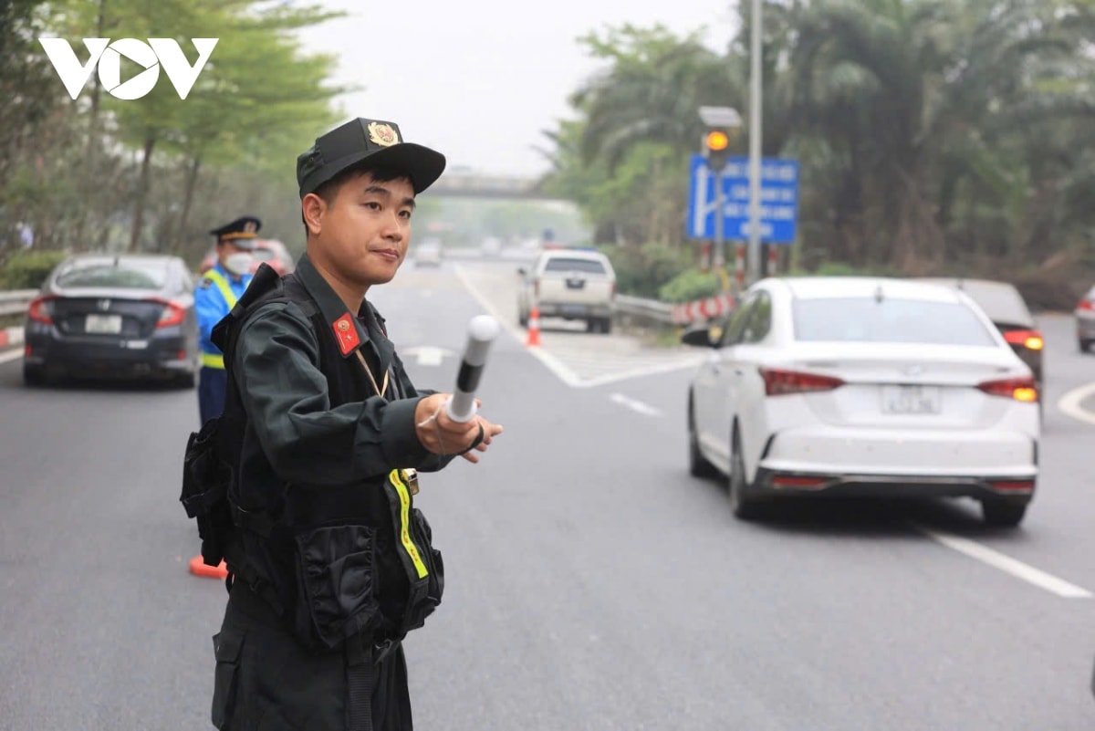 csgt chủ động phương án đón người dân trở lại hà nội sau kỳ nghỉ lễ 30 4 hình ảnh 1 csgt chu dong phuong an don nguoi dan tro lai ha noi sau ky nghi le 30 4 hinh anh 1