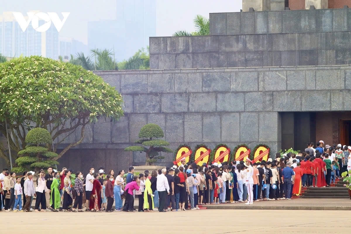 50 năm mở cửa lăng bác giữ gìn lâu dài thi hài bác là nhiệm vụ thiêng liêng hình ảnh 1 50 nam mo cua lang bac giu gin lau dai thi hai bac la nhiem vu thieng lieng hinh anh 1