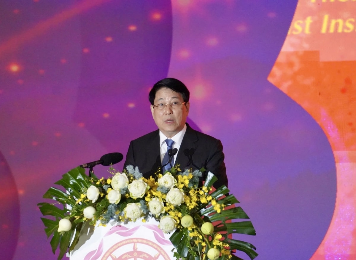 Đại lễ vesak 2025 khẳng định mạnh mẽ phật giáo vì hòa bình và phát triển bền vững hình ảnh 4 Dai le vesak 2025 khang dinh manh me phat giao vi hoa binh va phat trien ben vung hinh anh 4
