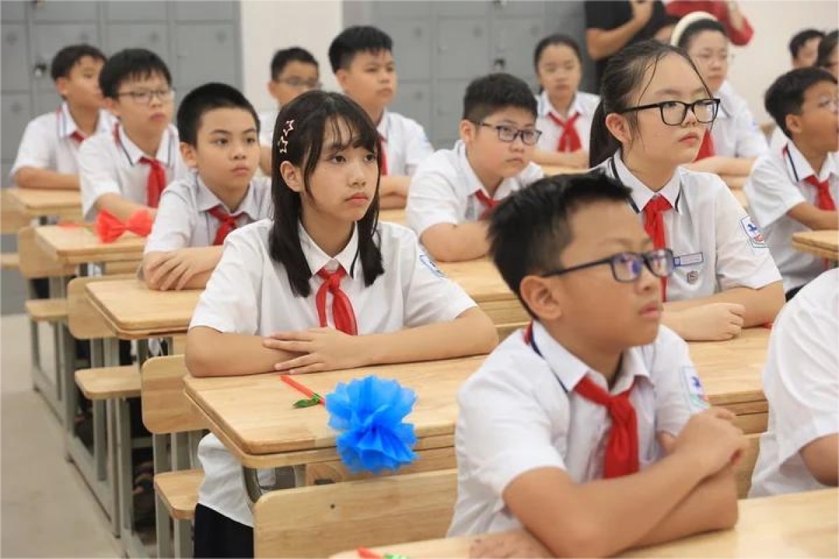 thống nhất dạy 2 buổi ngày miễn phí từ năm học 2025-2026 hình ảnh 1 thong nhat day 2 buoi ngay mien phi tu nam hoc 2025-2026 hinh anh 1