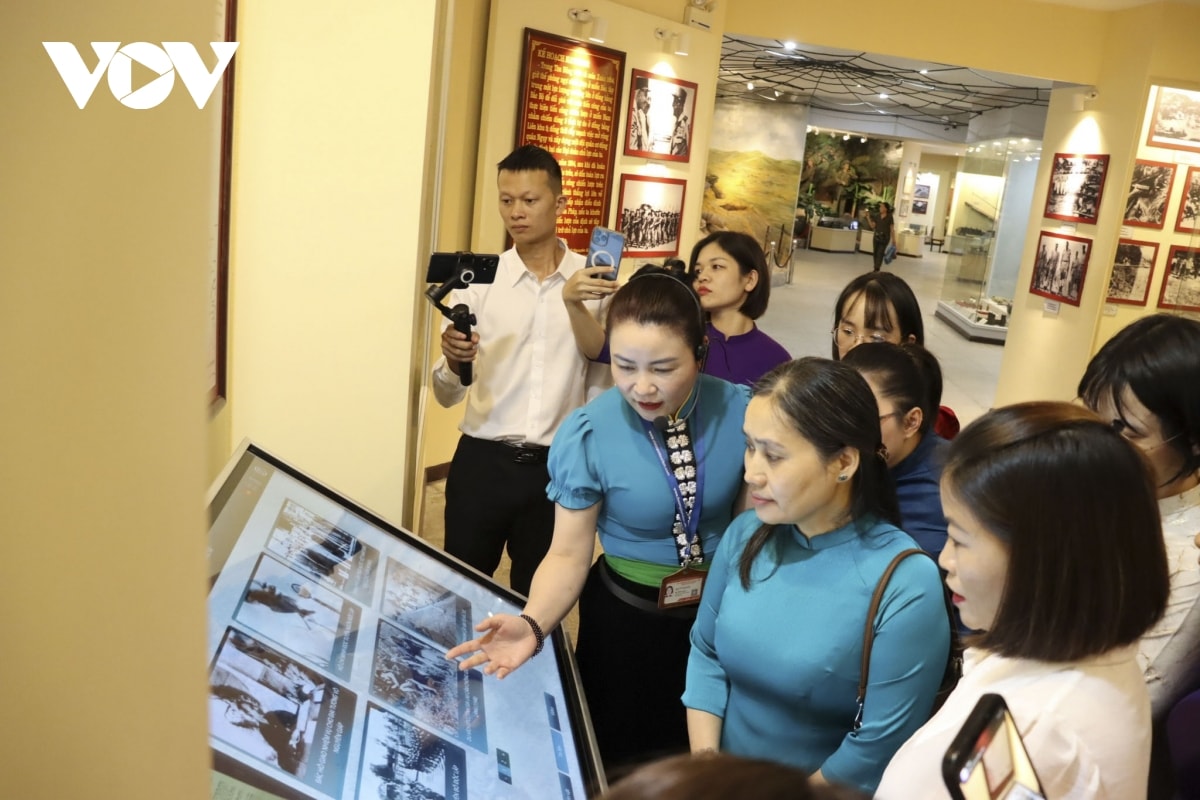 viết tiếp bài ca hòa bình trên mảnh đất Điện biên lịch sử hình ảnh 3 viet tiep bai ca hoa binh tren manh dat Dien bien lich su hinh anh 3