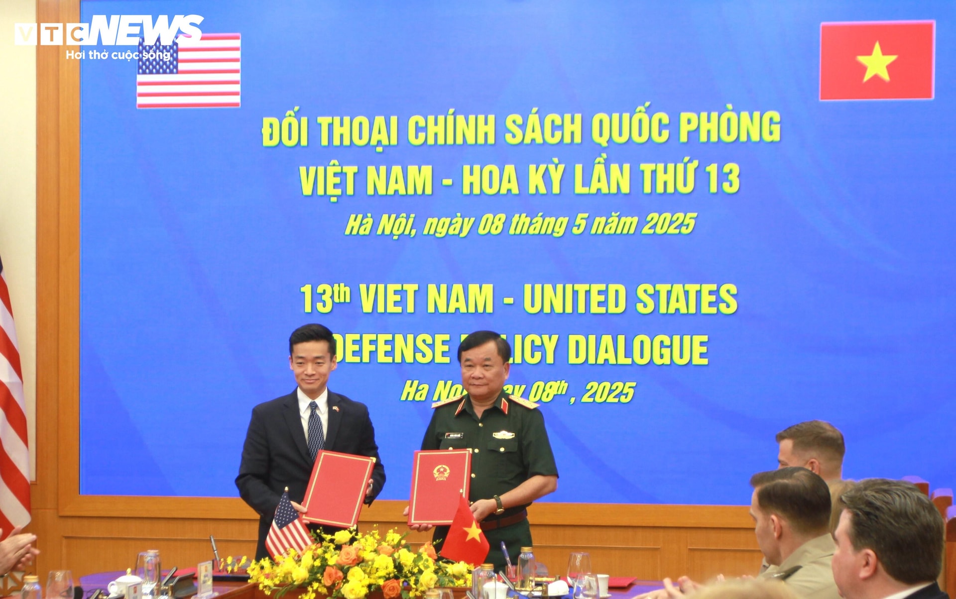 Ký kết biên bản Đối thoại Chính sách Quốc phòng Việt Nam - Mỹ lần thứ 13.