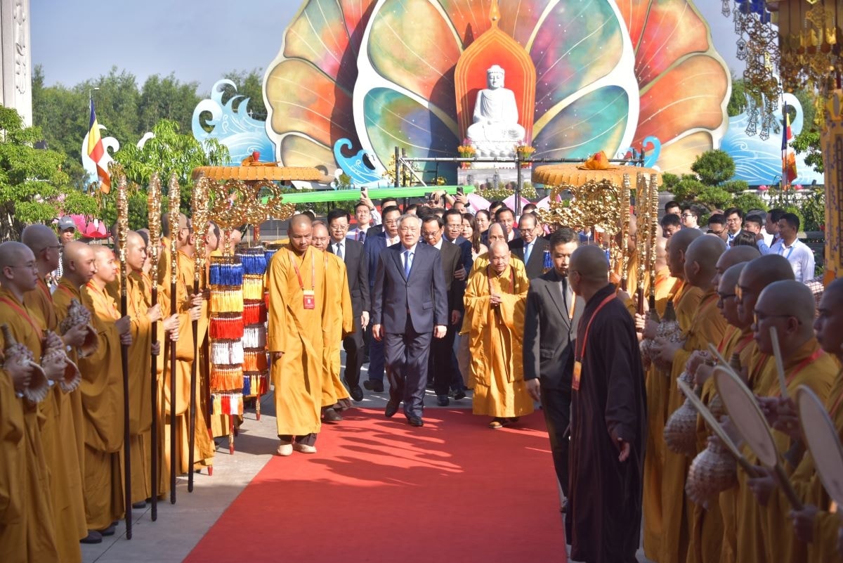 Đại lễ vesak 2025 - nguồn cảm hứng lớn kiến tạo một thế giới hòa bình hình ảnh 5 Dai le vesak 2025 - nguon cam hung lon kien tao mot the gioi hoa binh hinh anh 5