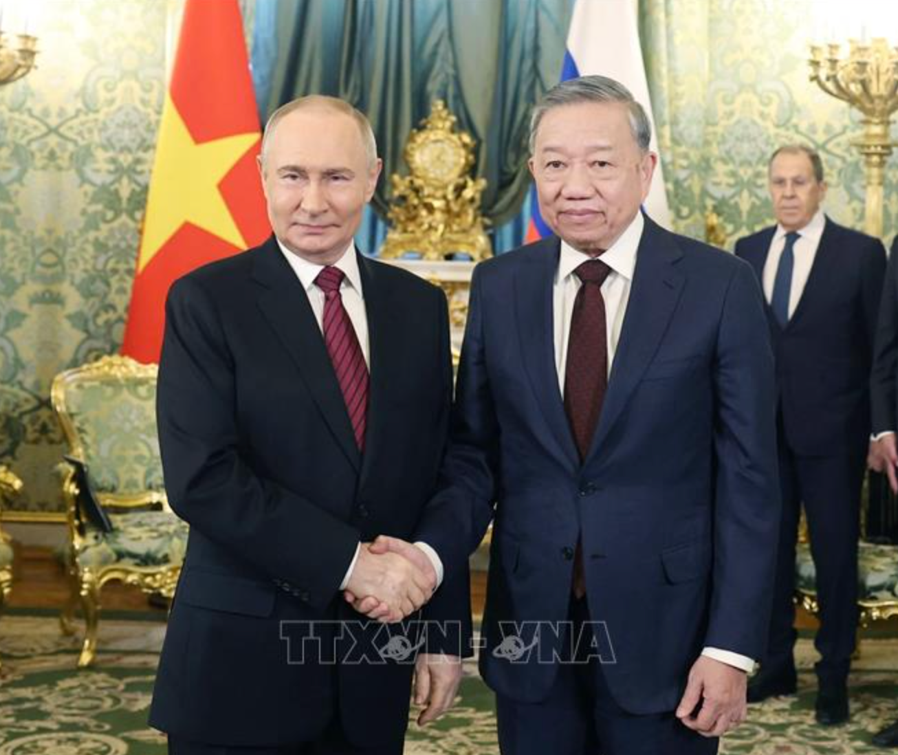 Tổng Bí thư Tô Lâm hội đàm hẹp với Tổng thống Nga Vladimir Putin. (Ảnh: Thống Nhất/TTXVN)