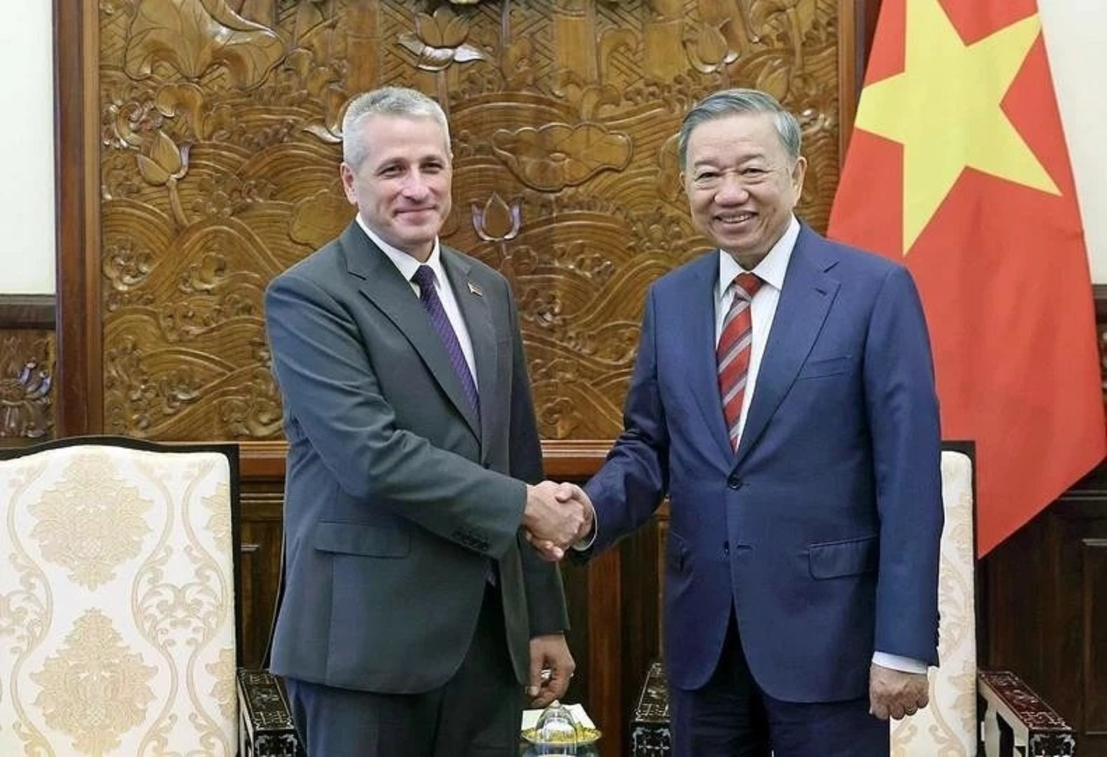 Đại sứ Baravikou: Việt Nam - Belarus cần động lực mới để phát triển tình bạn - 2