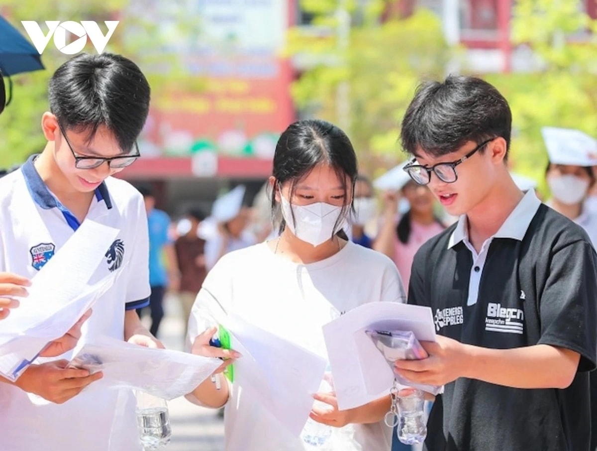 thủ tướng chỉ đạo về biên chế giáo viên và nghỉ hè cho học sinh hình ảnh 2 thu tuong chi dao ve bien che giao vien va nghi he cho hoc sinh hinh anh 2