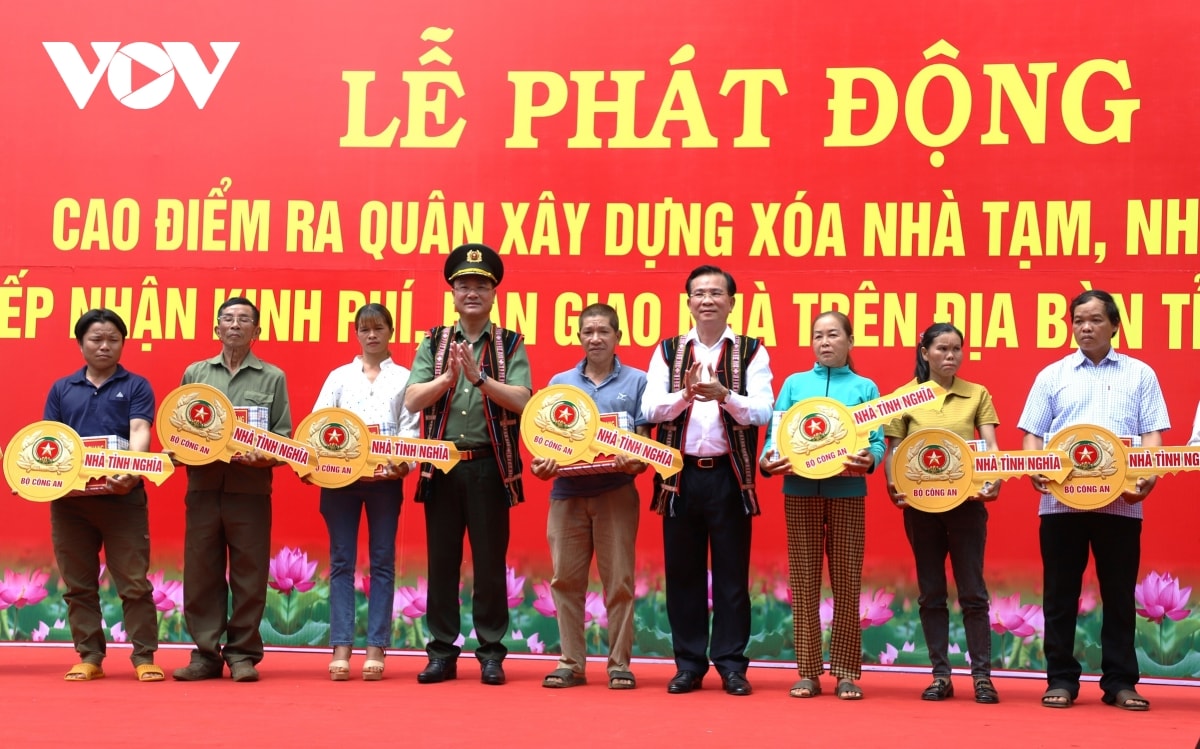 bộ công an trao 500 căn nhà tình nghĩa tại Đắk nông hình ảnh 2 bo cong an trao 500 can nha tinh nghia tai Dak nong hinh anh 2