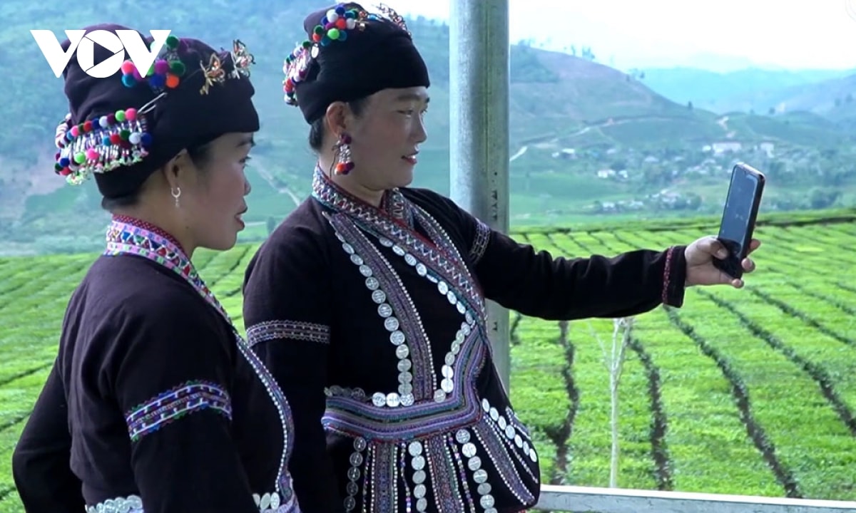 Doi che tan uyen - tuyet tac xanh giua nui rung tay bac hinh anh 11