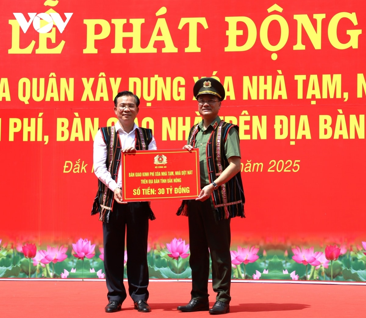 bộ công an trao 500 căn nhà tình nghĩa tại Đắk nông hình ảnh 1 bo cong an trao 500 can nha tinh nghia tai Dak nong hinh anh 1
