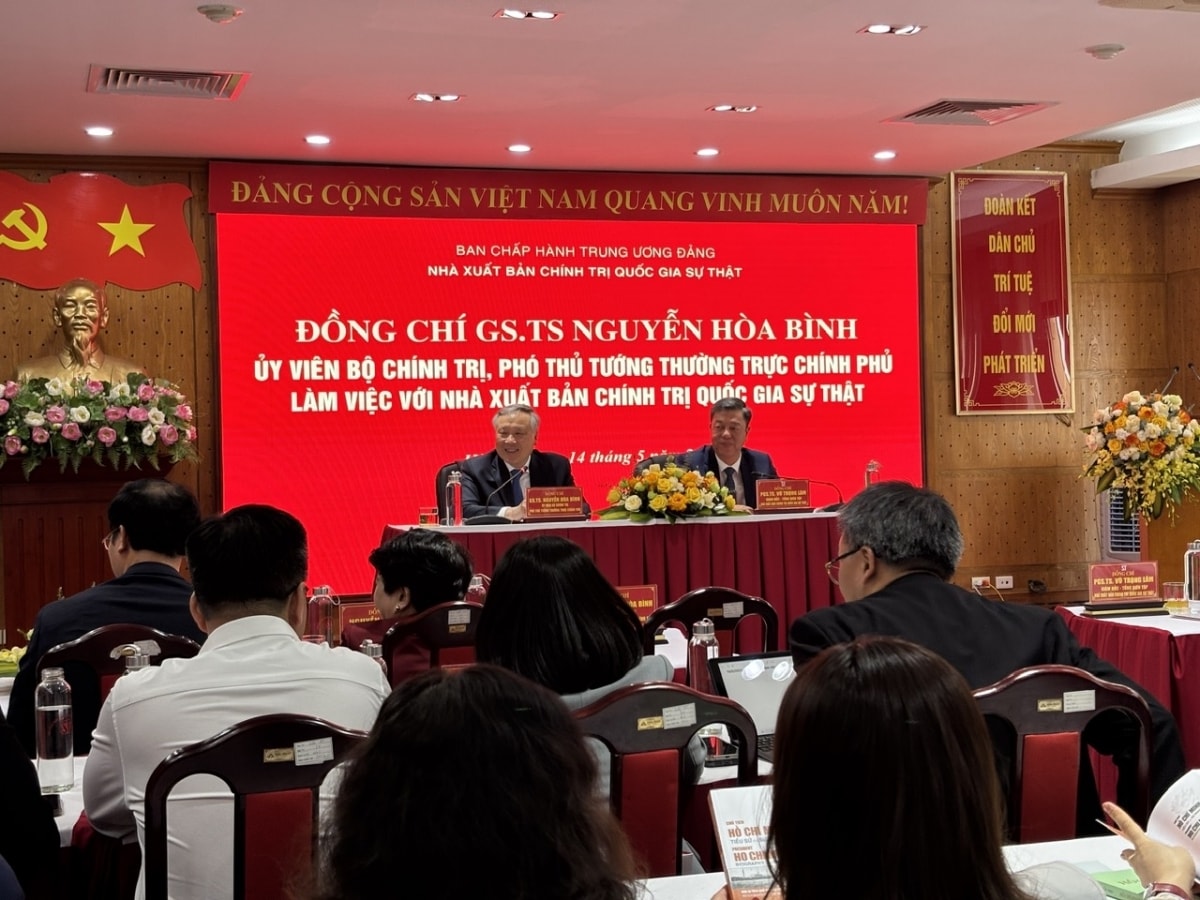 tủ sách điện tử chủ tịch hồ chí minh có nhiều tác phẩm mới hình ảnh 4 tu sach dien tu chu tich ho chi minh co nhieu tac pham moi hinh anh 4