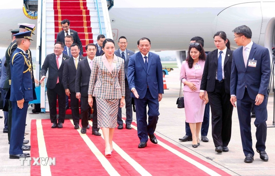 thủ tướng vương quốc thái lan bắt đầu thăm chính thức việt nam hình ảnh 2 thu tuong vuong quoc thai lan bat dau tham chinh thuc viet nam hinh anh 2
