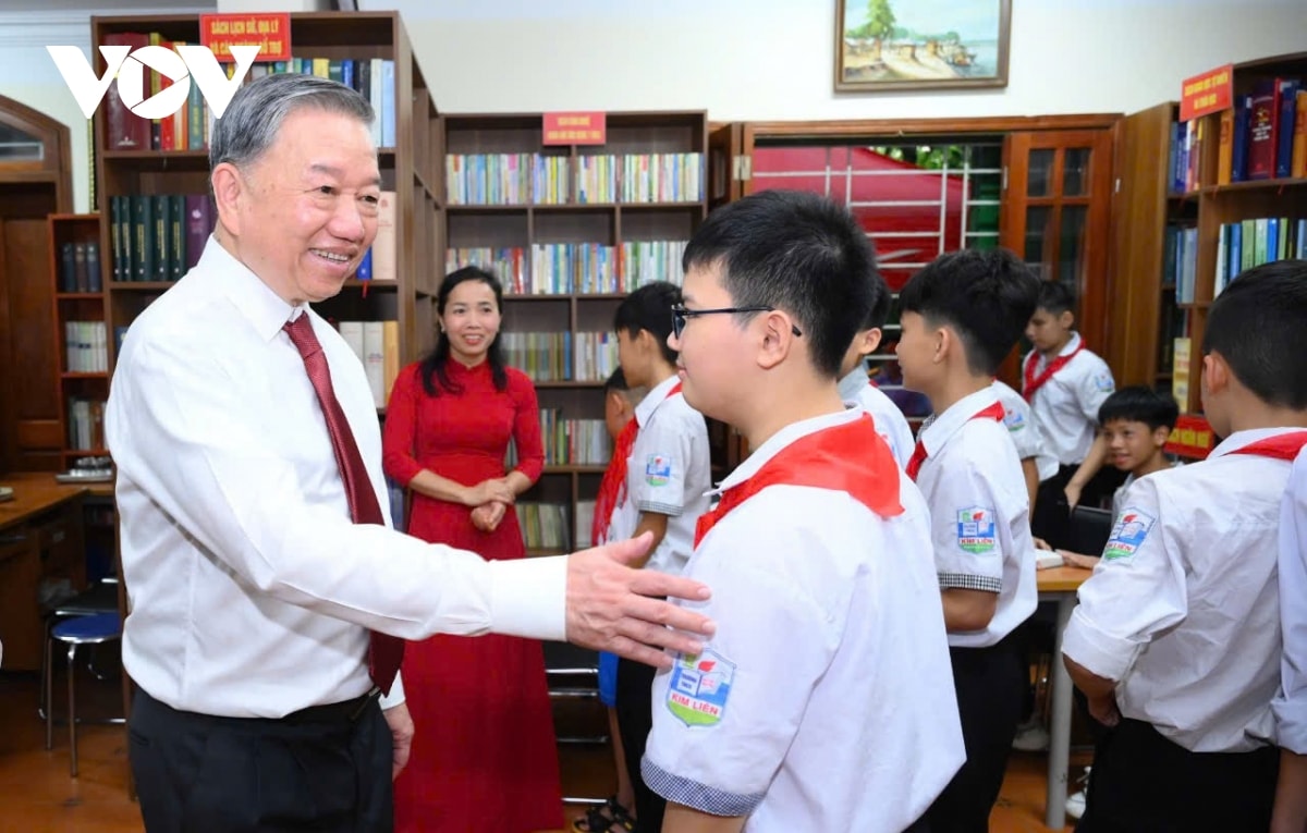 tổng bí thư tô lâm thăm tặng quà các gia đình chính sách, người có công ở nghệ an hình ảnh 1 tong bi thu to lam tham tang qua cac gia dinh chinh sach, nguoi co cong o nghe an hinh anh 1