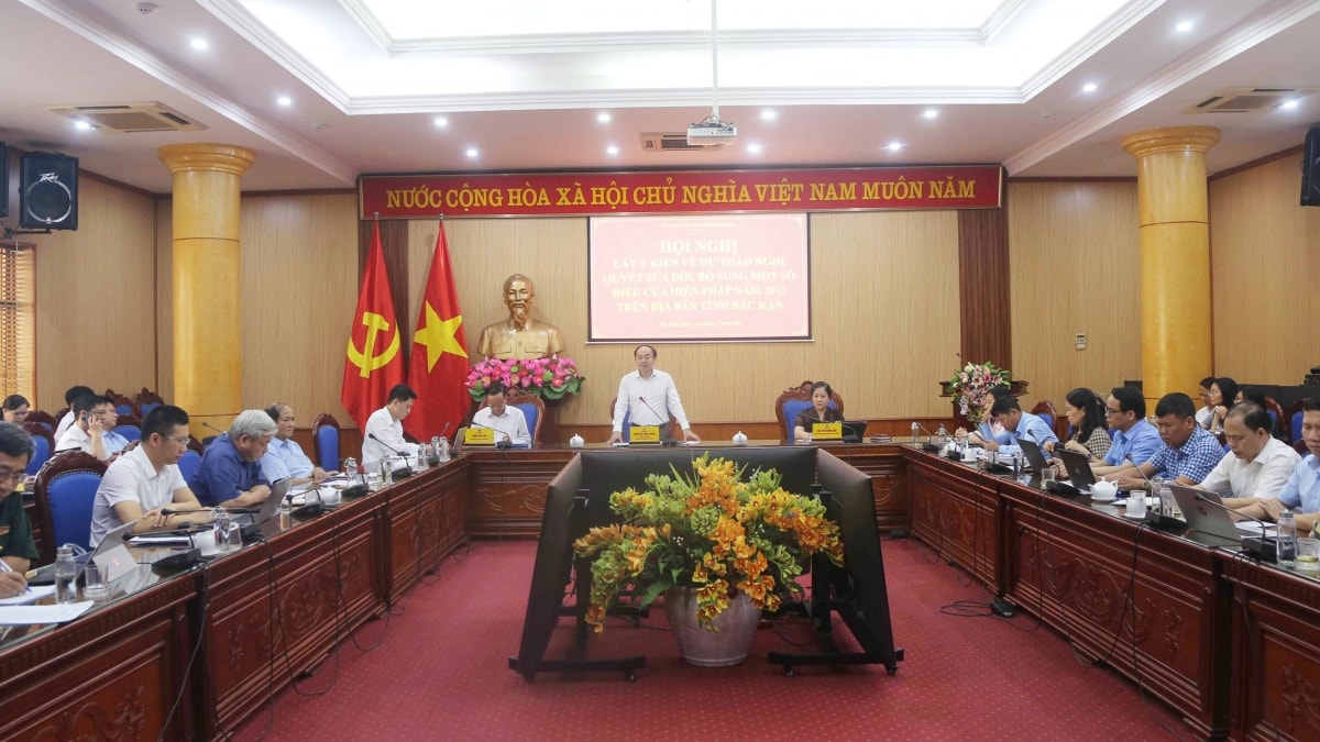 bắc kạn Đa dạng hình thức góp ý sửa đổi hiến pháp 2013, nhiều ý kiến tâm huyết hình ảnh 1 bac kan Da dang hinh thuc gop y sua doi hien phap 2013, nhieu y kien tam huyet hinh anh 1
