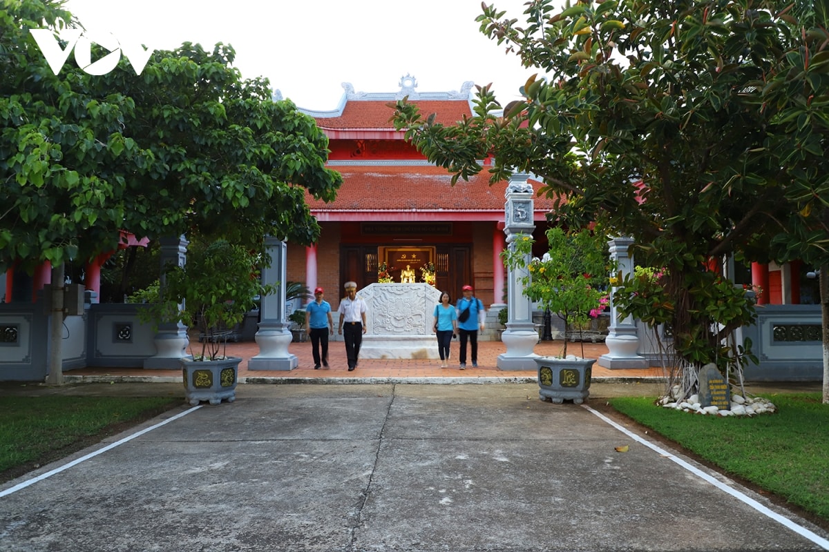 bac ho mai trong tim quan dan dao truong sa hinh anh 2