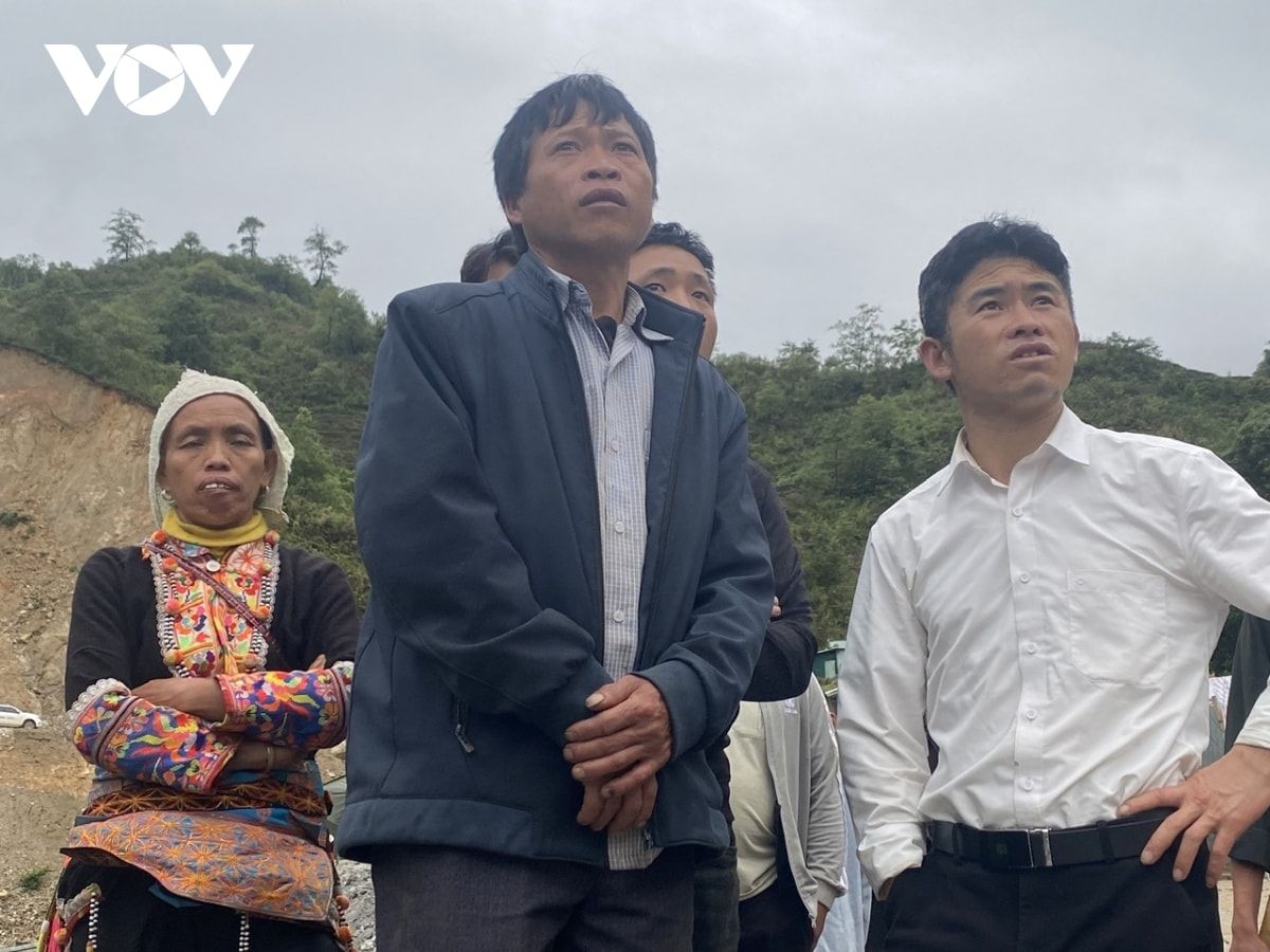 tiep can hien truong tim kiem nan nhan bi vui lap tai thuy dien o lai chau hinh anh 3