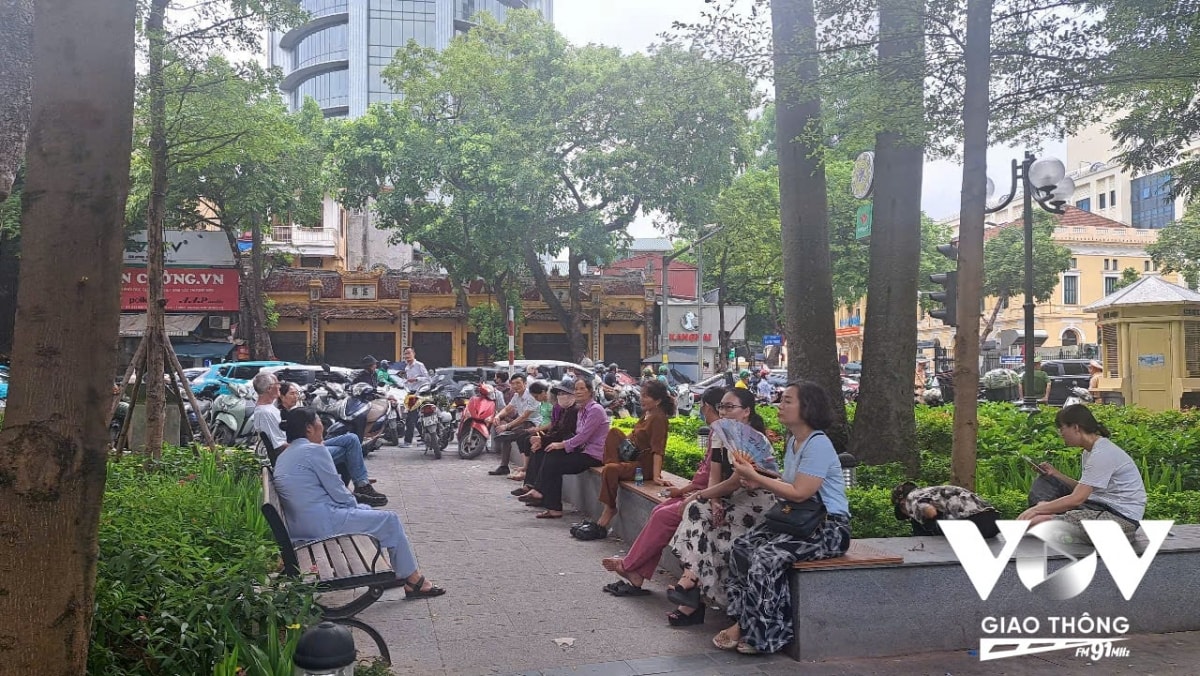 du lich ha noi co lo nhip trong Dai le phat dan hinh anh 2