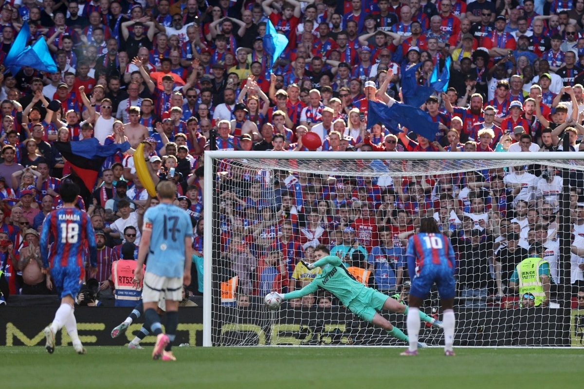 Danh bai man city, crystal palace vo dich fa cup 2024 2025 hinh anh 20
