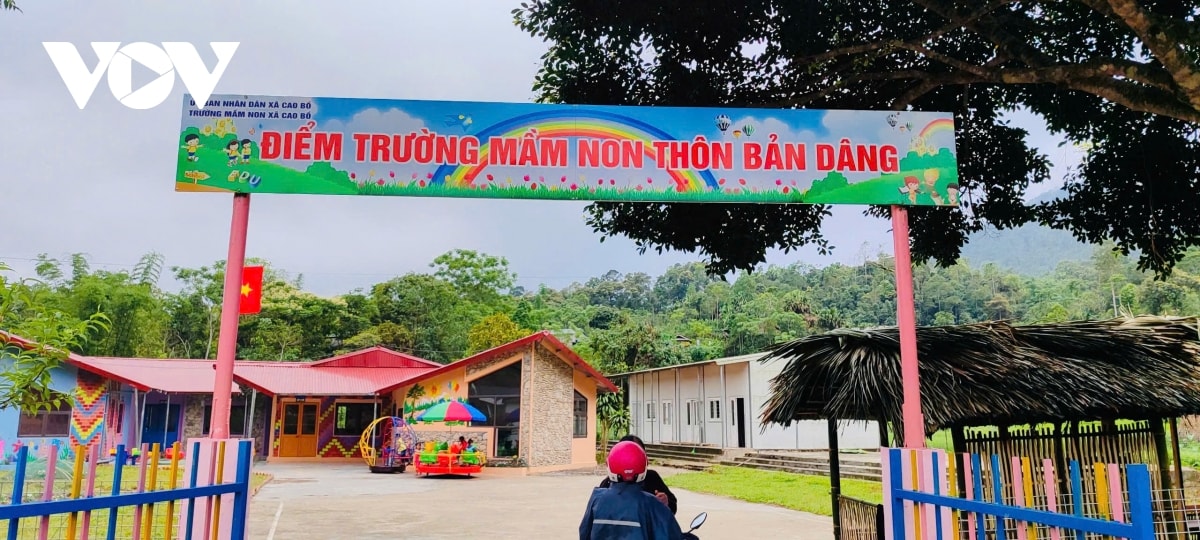 Điểm trường bản dâng - nơi thắp sáng tương lai cho trẻ em vùng cao hình ảnh 2 Diem truong ban dang - noi thap sang tuong lai cho tre em vung cao hinh anh 2