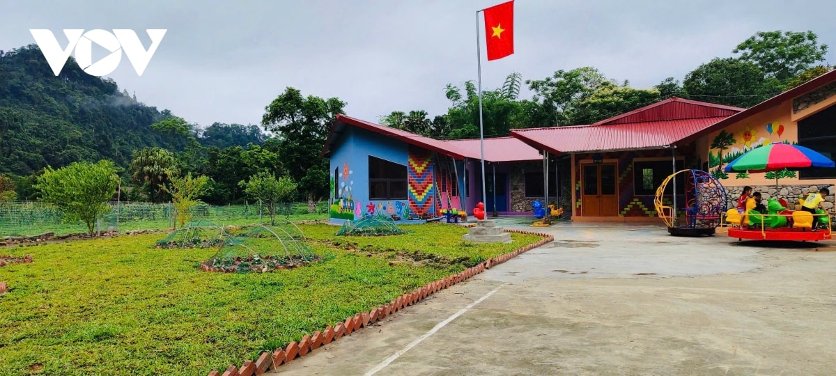 Diem truong ban dang - noi thap sang tuong lai cho tre em vung cao hinh anh 3