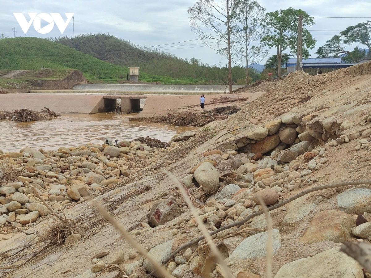 quảng ninh tăng cường tu bổ đê điều trước mùa mưa bão hình ảnh 1 quang ninh tang cuong tu bo de dieu truoc mua mua bao hinh anh 1