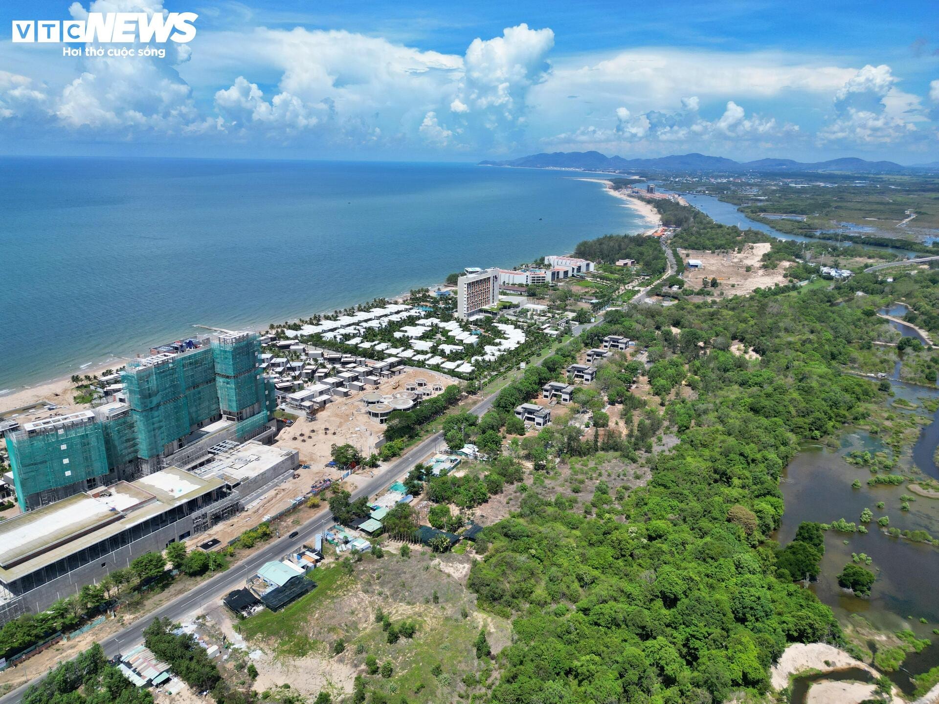 Hiện trạng đường ven biển đẹp nhất phía Nam sau gần 2 năm thi công - 16