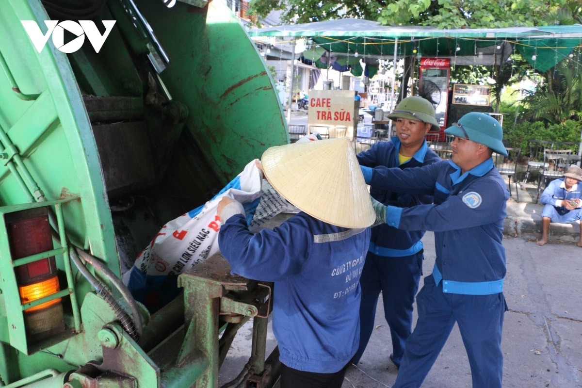 nỗ lực giữ gìn đảo ngọc cô tô trước áp lực rác thải hình ảnh 1 no luc giu gin dao ngoc co to truoc ap luc rac thai hinh anh 1