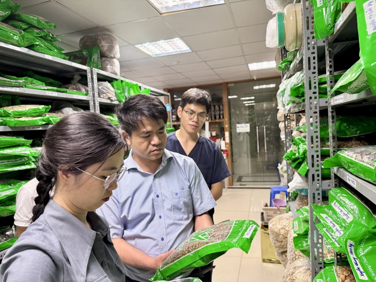 bộ y tế thành lập 15 tổ kiểm tra sữa, thuốc, mỹ phẩm, thực phẩm chức năng hình ảnh 1 bo y te thanh lap 15 to kiem tra sua, thuoc, my pham, thuc pham chuc nang hinh anh 1