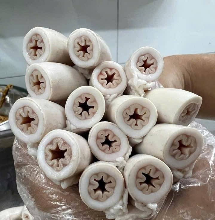 báo hết lòng se điếu khi bị kiểm tra, chủ quán lòng chát bị mời lên làm việc hình ảnh 2 bao het long se dieu khi bi kiem tra, chu quan long chat bi moi len lam viec hinh anh 2