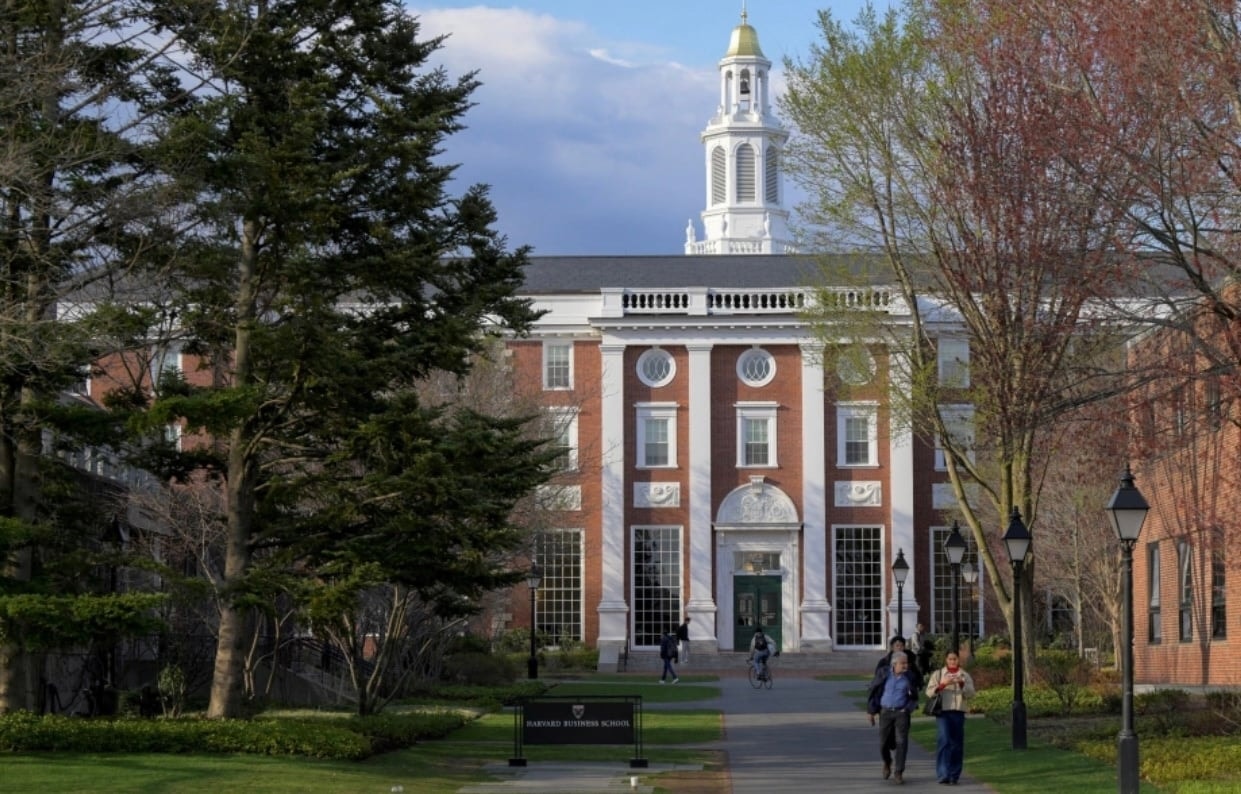 Khuôn viên Trường Kinh doanh Đại học Harvard tại Cambridge, bang Massachusetts. (Ảnh: Reuters)
