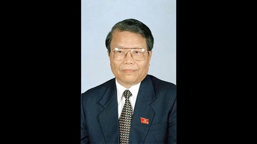 nguyên chủ tịch nước trần Đức lương - cuộc đời tận hiến cho tổ quốc hình ảnh 1 nguyen chu tich nuoc tran Duc luong - cuoc doi tan hien cho to quoc hinh anh 1