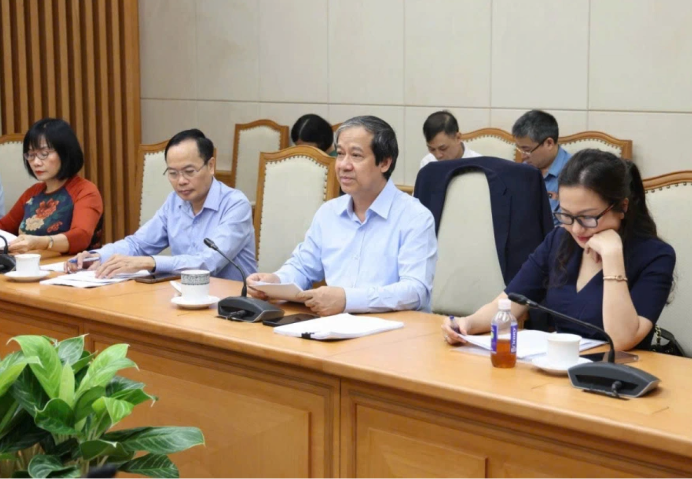Đại diện Bộ GD&ĐT tham gia cuộc họp.