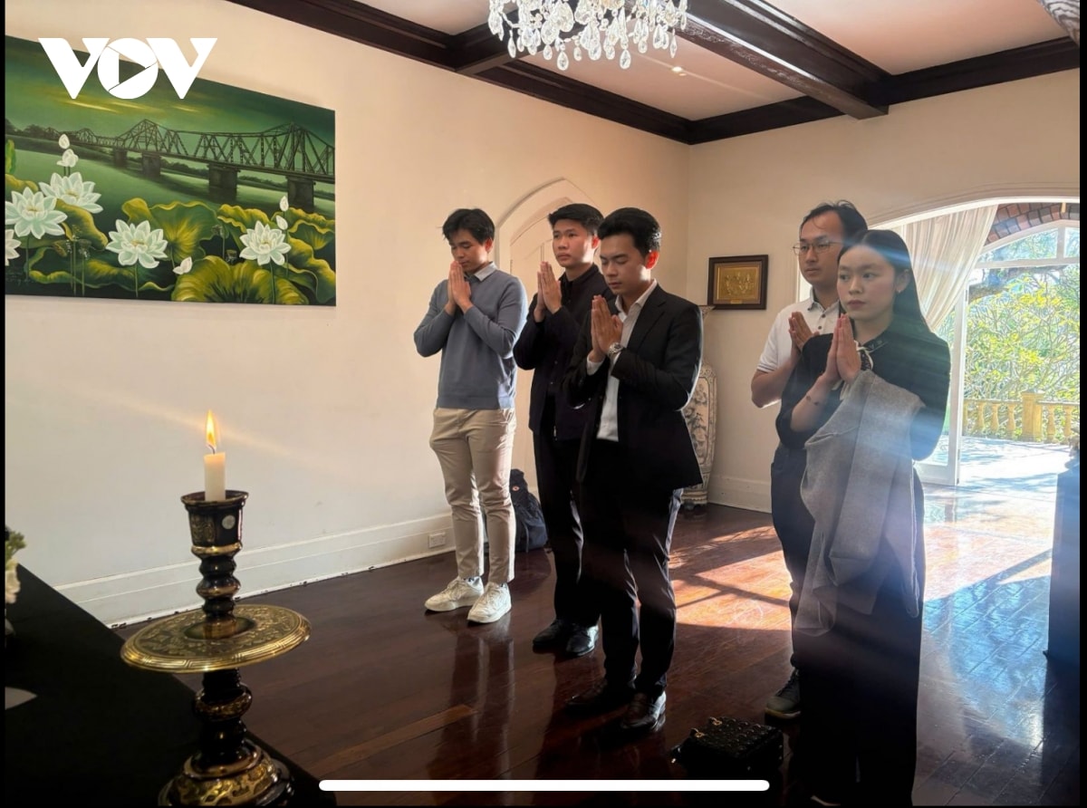 lễ viếng nguyên chủ tịch nước trần Đức lương tại australia và ch séc hình ảnh 5 le vieng nguyen chu tich nuoc tran Duc luong tai australia va ch sec hinh anh 5